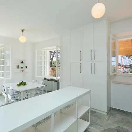 Hedera Estate, Hedera A30 Apartman *