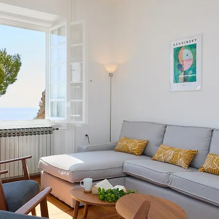 Hedera Estate, Hedera A30 دوبروفينك